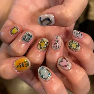 ネイル NEW WORLD所属・Ayu 🪐NEWWORLDのネイルデザイン