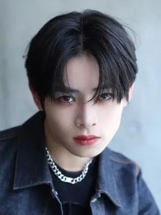 メンズ EARTH 浜松市野店所属・艶髪/透明感 /YURIA🤍のヘアスタイル