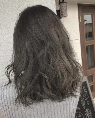 セミロング カラー レイヤーカット匠 イソザキノリユキのヘアスタイル