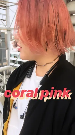 ショート カラー せこぐち まいのヘアスタイル