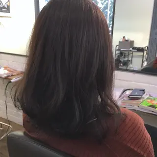 セミロング カラー 上川 美幸のヘアスタイル