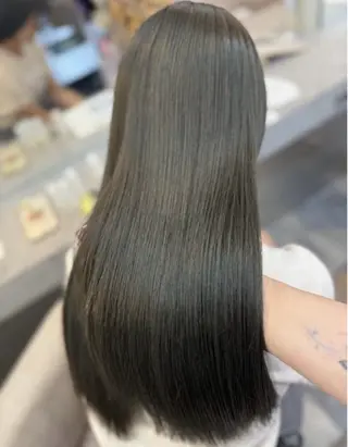 ロング カラー Maho ブリーチモデル募集中のヘアスタイル