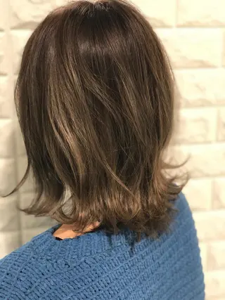 ミディアム カラー ヘアアレンジ ヘアメイクアース浦和店所属・【白髪ぼかし】 矢内　夏輝のヘアスタイル
