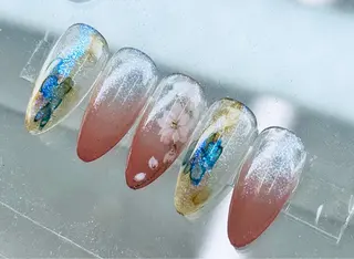 ネイル AngelChris ビューティーサロンのネイルデザイン