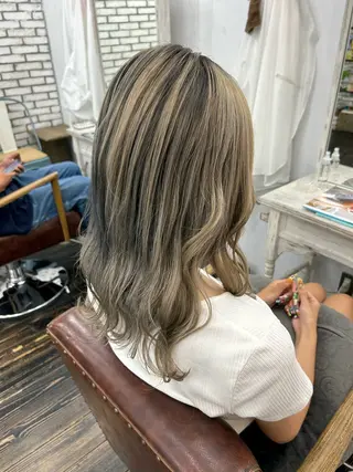 ロング カラー レイヤー ハイトーン 暖色⭐︎KANAKOのヘアスタイル