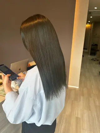 セミロング Licol所属・12月期間限定 クーポンありリコルのヘアスタイル