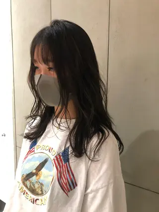 セミロング カラー 古屋 花織のヘアスタイル