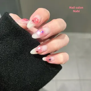 ネイル Nailsalon Nabi所属・高倉 真由のネイルデザイン