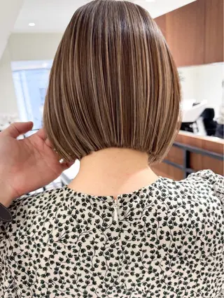 ショート 大人レイヤー ヨシミカズヤのヘアスタイル