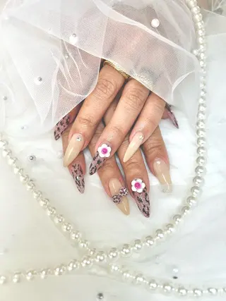 ネイル 【Laule‘a 】のネイルデザイン