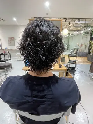セミロング パーマ メンズ 樋口 令惟のヘアスタイル