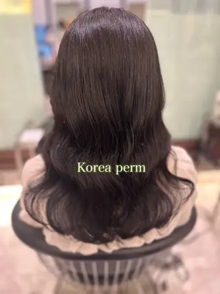 セミロング パーマ 垢抜けヘア 韓国ヘア銀座近下菜央のヘアスタイル