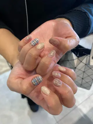 ネイル M. SHIMAMURAのネイルデザイン