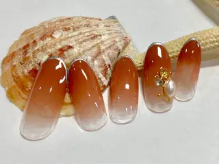 ネイル 高尾 梨花のネイルデザイン