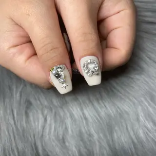 ネイル y's beauty 京橋店のネイルデザイン