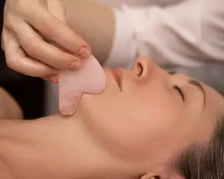 バストアップ専門/ ボディケア/小顔のエステ・リラクイメージ