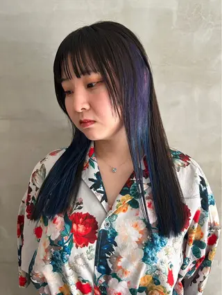 セミロング カラー デザインカラー🖤 イシイレイのヘアスタイル
