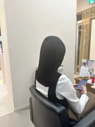 セミロング 宮原 智美のヘアスタイル