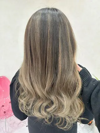 ロング カラー ハイトーン/韓国風 🤍Nacchi🐈のマツエク・マツパデザイン