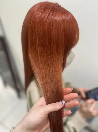 ミディアム カラー ナチュラル暖色カラー 🤎 佐藤栞のヘアスタイル