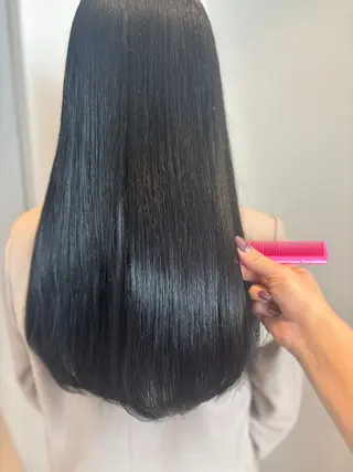 ロング カラー 髪質改善カラー ベージュ🤎YUMEのヘアスタイル