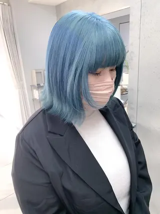 ショート カラー raika .のヘアスタイル