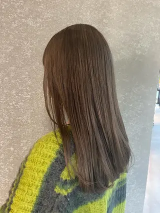 セミロング 韓国式パーマ🔥 ブリーチ🔥TOMOのヘアスタイル