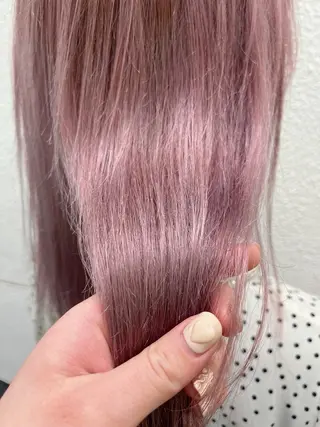 セミロング カラー ハイトーンカラー☁️ 西條 楓花のヘアスタイル