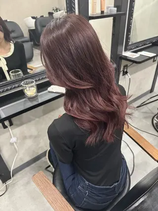 ロング カラー 安田 愛琉のヘアスタイル