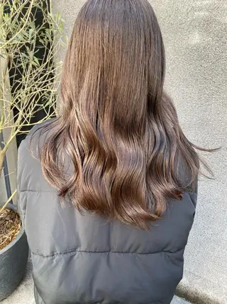 ミディアム カラー ヘアアレンジ 外苑前NO.1艶髪 透明感カラーのヘアスタイル