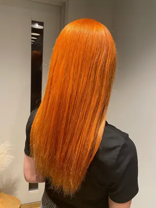 ロング カラー パーマ ヘアアレンジ ハイトーンカラー🤍 山下 優華のヘアスタイル