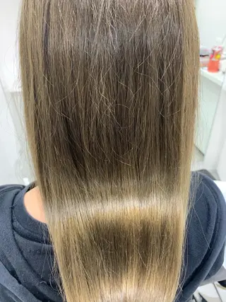 ロング カラー Adachi Fujikoのヘアスタイル