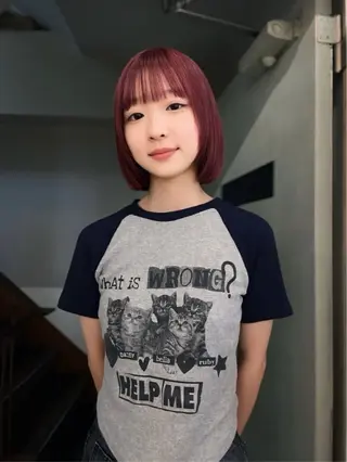 ミディアム カラー 楪 yuzuriha所属・Saaya/レイヤー /ブリーチ/ブロンドのヘアスタイル