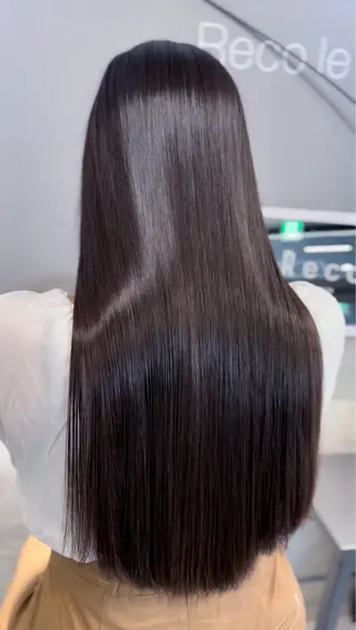 ロング JYO 髪質改善専門家のヘアスタイル