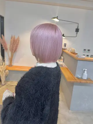 ショート カラー ハイトーンカラ ー/小川のヘアスタイル