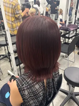 ミディアム カラー ワインレッド🍒ラベ ンダーKiyokaのヘアスタイル