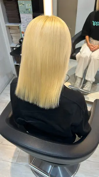 ミディアム カラー 有働由良／ハイトーン ／韓国メンズヘアのヘアスタイル