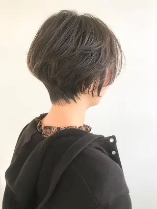 ショート カラー ショート/レイヤー なら石井知希のヘアスタイル