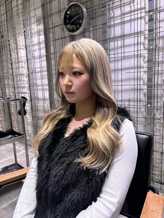 カラー AYANE 韓国ヘア /レイヤーカットのヘアスタイル