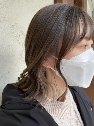 ミディアム しもかわ かほのヘアスタイル