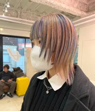 ミディアム 🌺艶ハイトーン／ ハルカ🌺のヘアスタイル