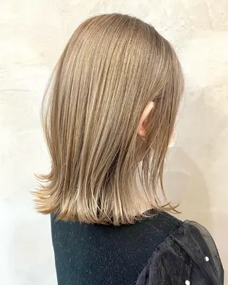 セミロング カラー 🫧透明感カラー🫧 OIKAWAのヘアスタイル