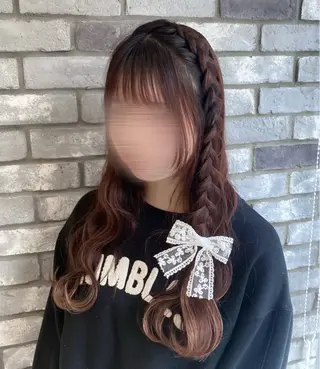 ロング ヘアアレンジ ヘアメ🪄︎︎ ことり🐣のヘアスタイル