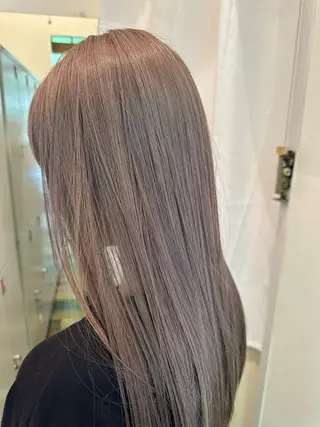 ロング カラー 茅ヶ崎/ハイトーン /レイヤーカットのヘアスタイル