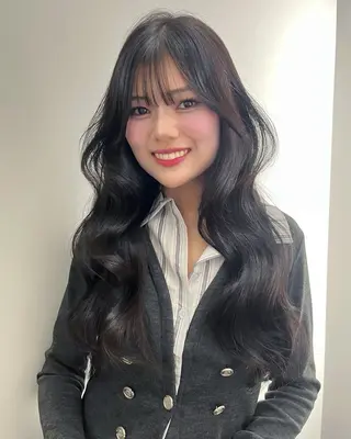 ロング HIMARI/レイヤ ー/透明感カラー🤍のヘアスタイル