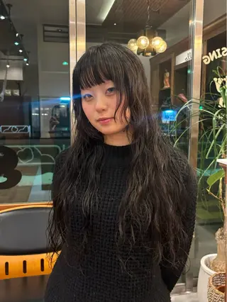 ロング SASAnagano 堀内未梨のヘアスタイル