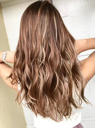 ロング カラー レイヤーカット匠 イソザキノリユキのヘアスタイル