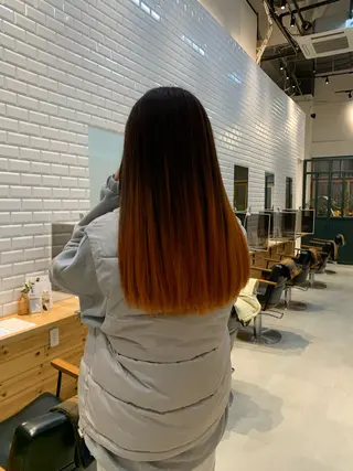 ロング カラー 黒岩 珠奈のヘアスタイル