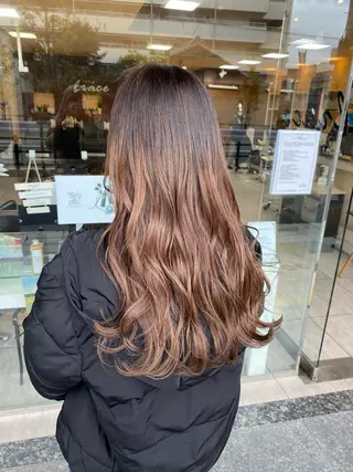 ロング カラー ヘアアレンジ HAIRSALONLOOP所属・川上 麻梨阿のヘアスタイル