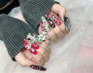 ネイル ガールネイルサロン所属・ガール　ネイルサロン 垣内　英里のネイルデザイン
